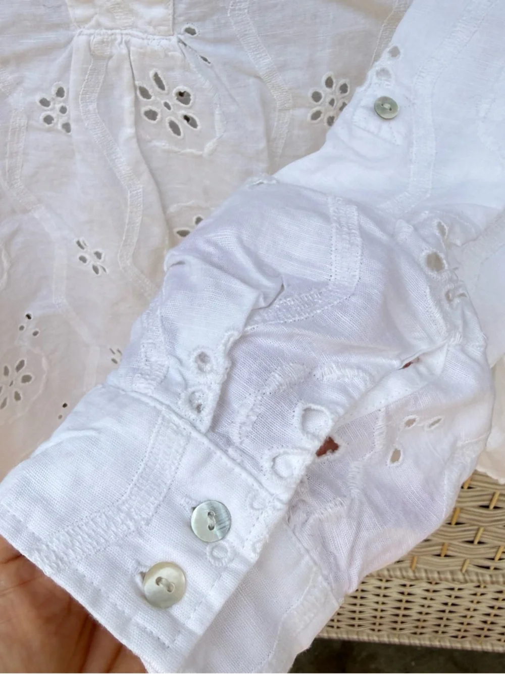 NWT CHRISTIAN SIRIANO Linen blend White Eyelet Tunic Top Size XL Coastal Beach - Picture 8 of 10